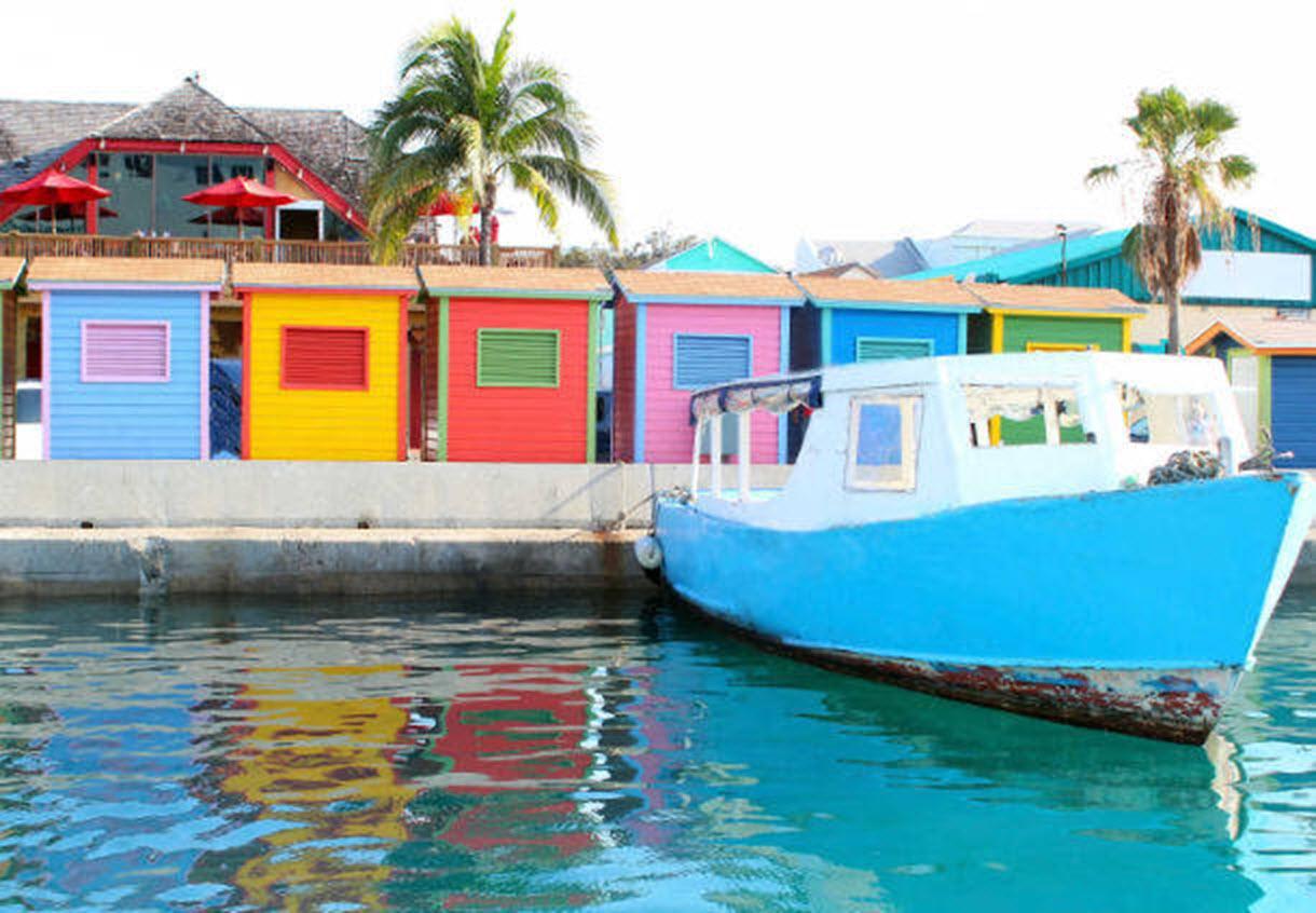Courtyard By Marriott Nassau Downtown/Junkanoo Beach Exteriör bild