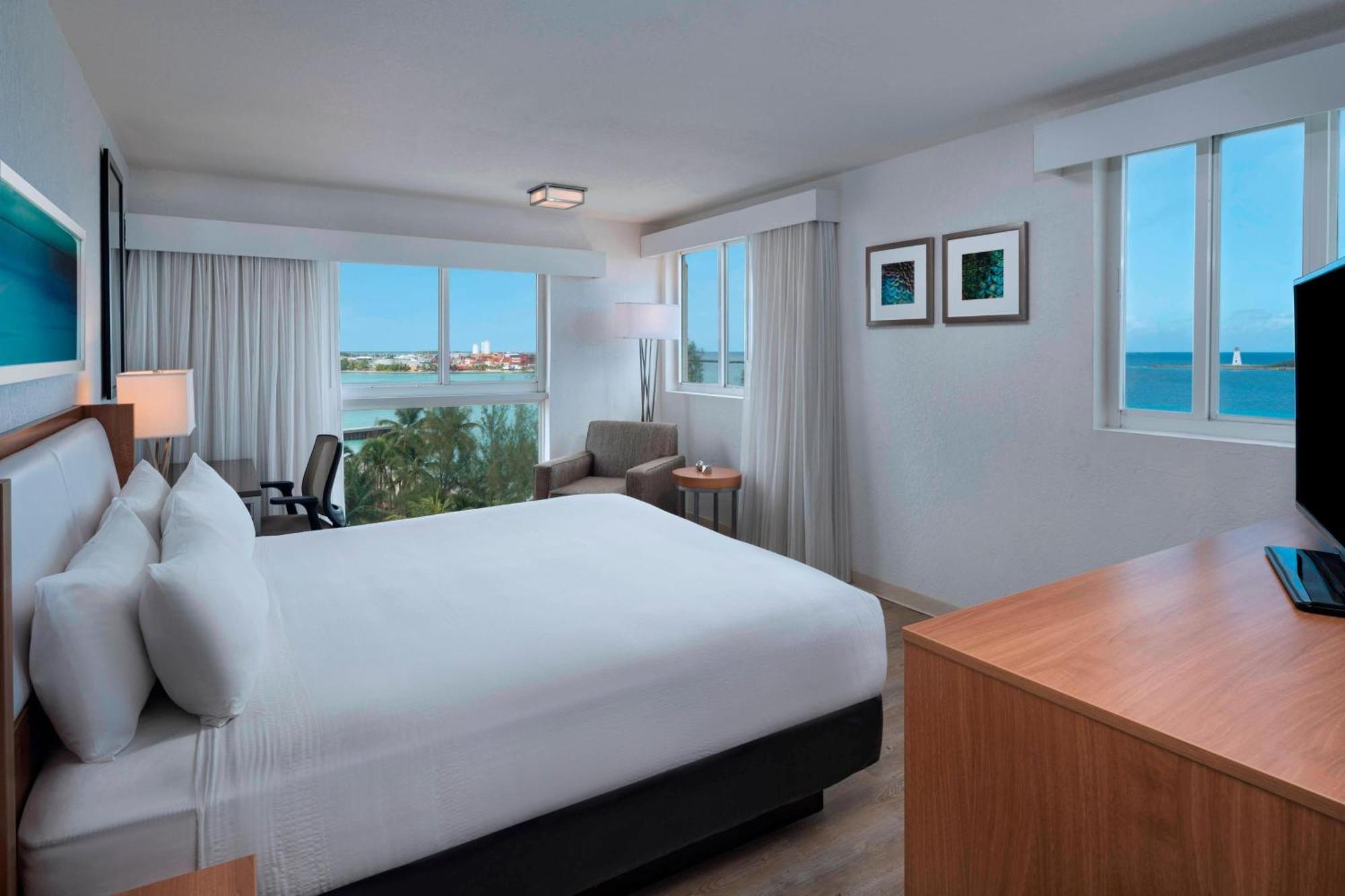 Courtyard By Marriott Nassau Downtown/Junkanoo Beach Exteriör bild
