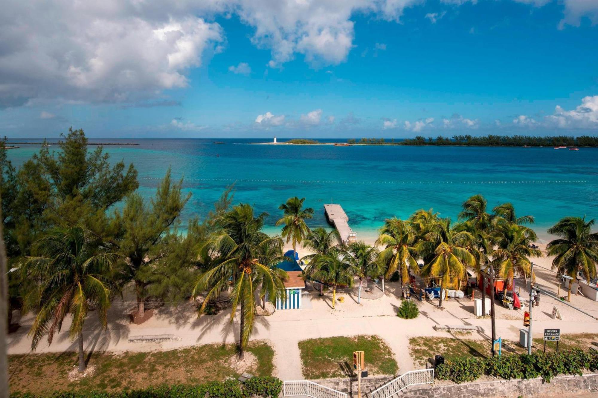 Courtyard By Marriott Nassau Downtown/Junkanoo Beach Exteriör bild