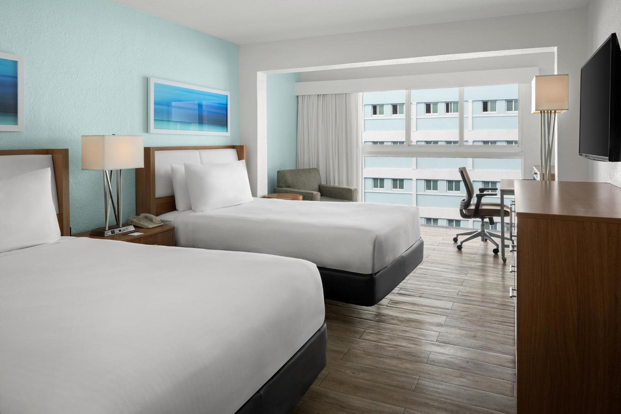 Courtyard By Marriott Nassau Downtown/Junkanoo Beach Exteriör bild