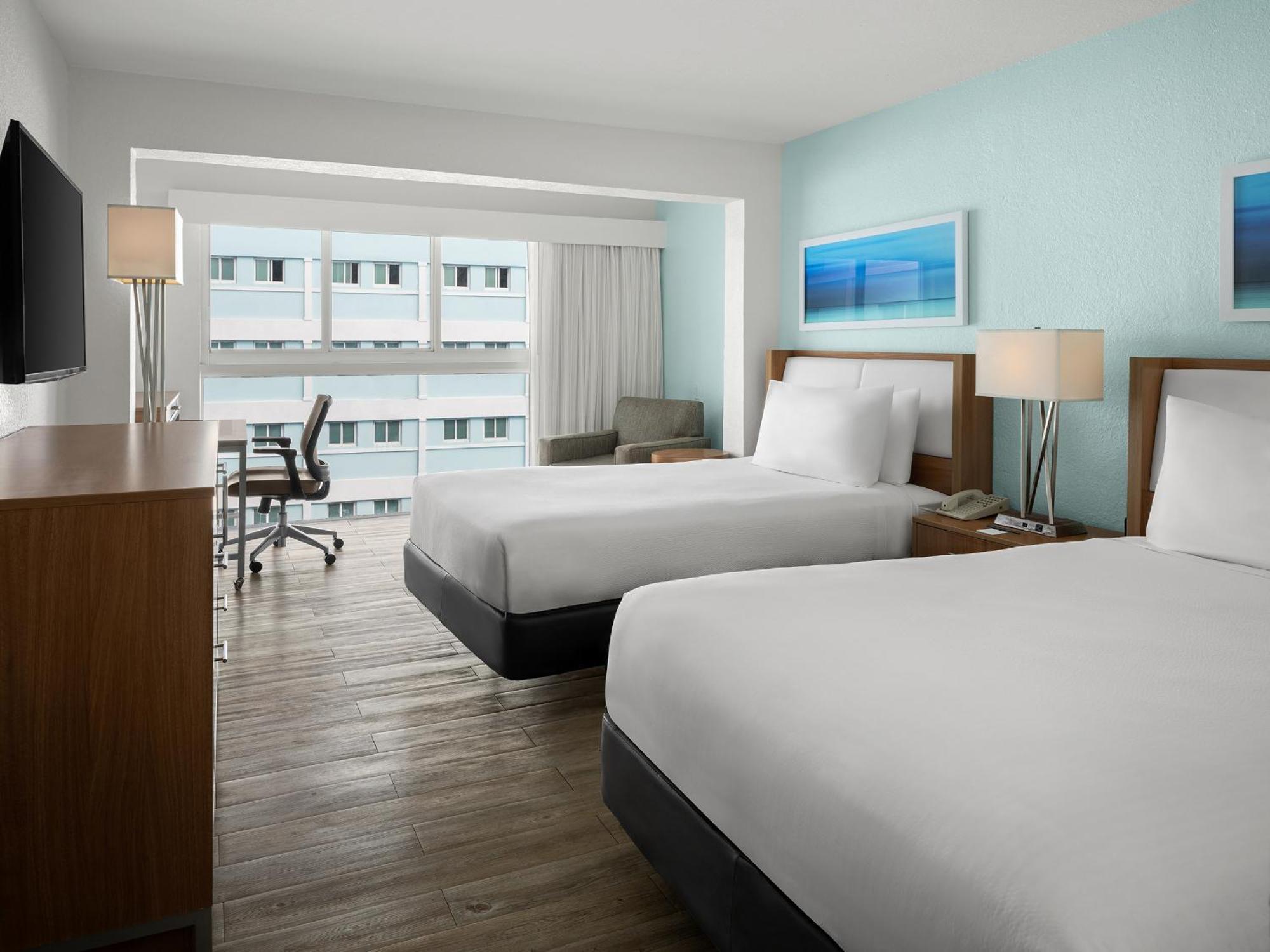 Courtyard By Marriott Nassau Downtown/Junkanoo Beach Exteriör bild
